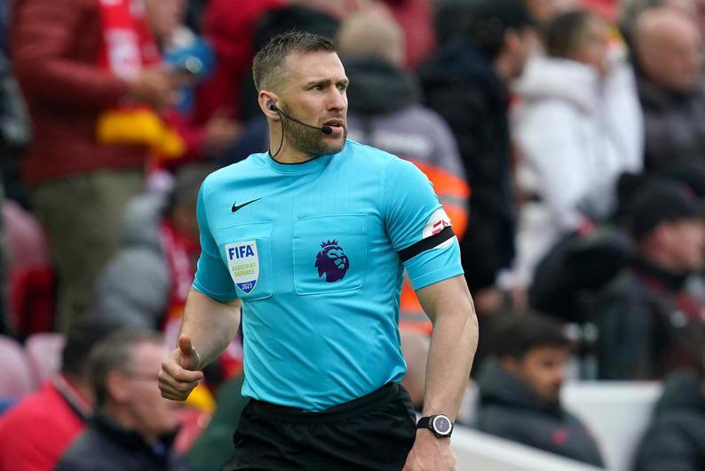 حكم مباراة ليفربول وأرسنال