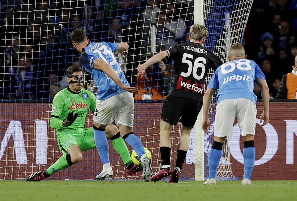 موعد مباراة ميلان ونابولي في ربع نهائي دوري أبطال أوروبا والقنوات الناقلة