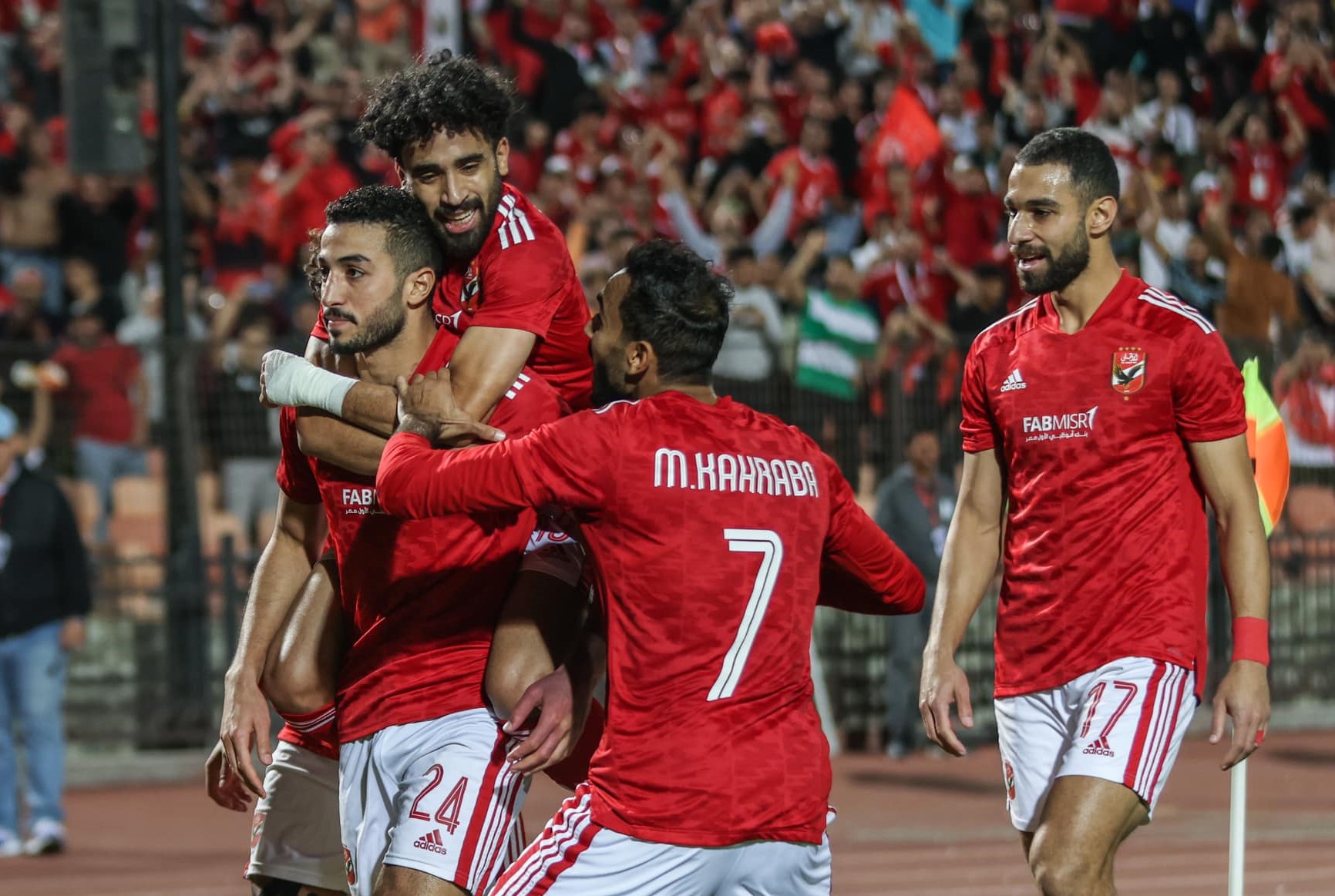 الجهاز الطبي بالأهلي يكشف موقف المصابين من المشاركة أمام الرجاء المغربي