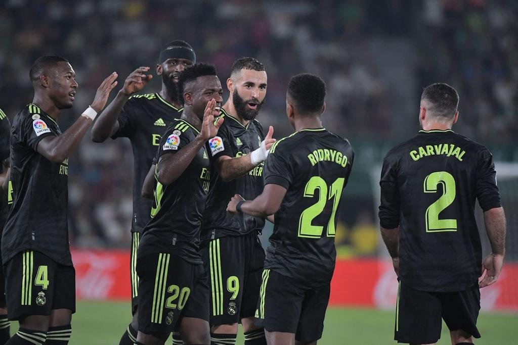 خبر سار..ريال مدريد يستعيد نجمه قبل مواجهة ألميريا في الدوري الإسباني