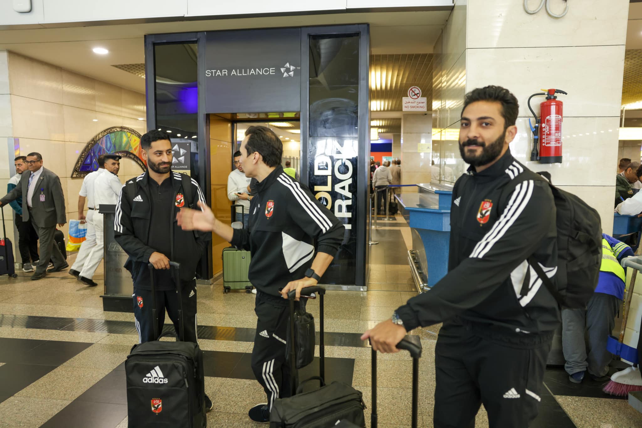 بعثة الأهلي تصل الإمارات استعدادا لخوض مباراة السوبر علي الرغم من إنسحاب الزمالك