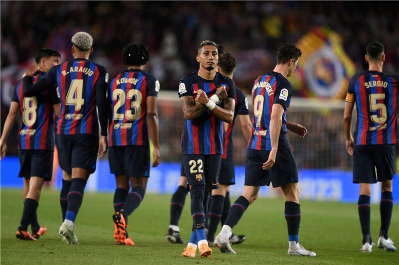 عرض إنجليزي ضخم لضم نجم برشلونة الصيف المقبل