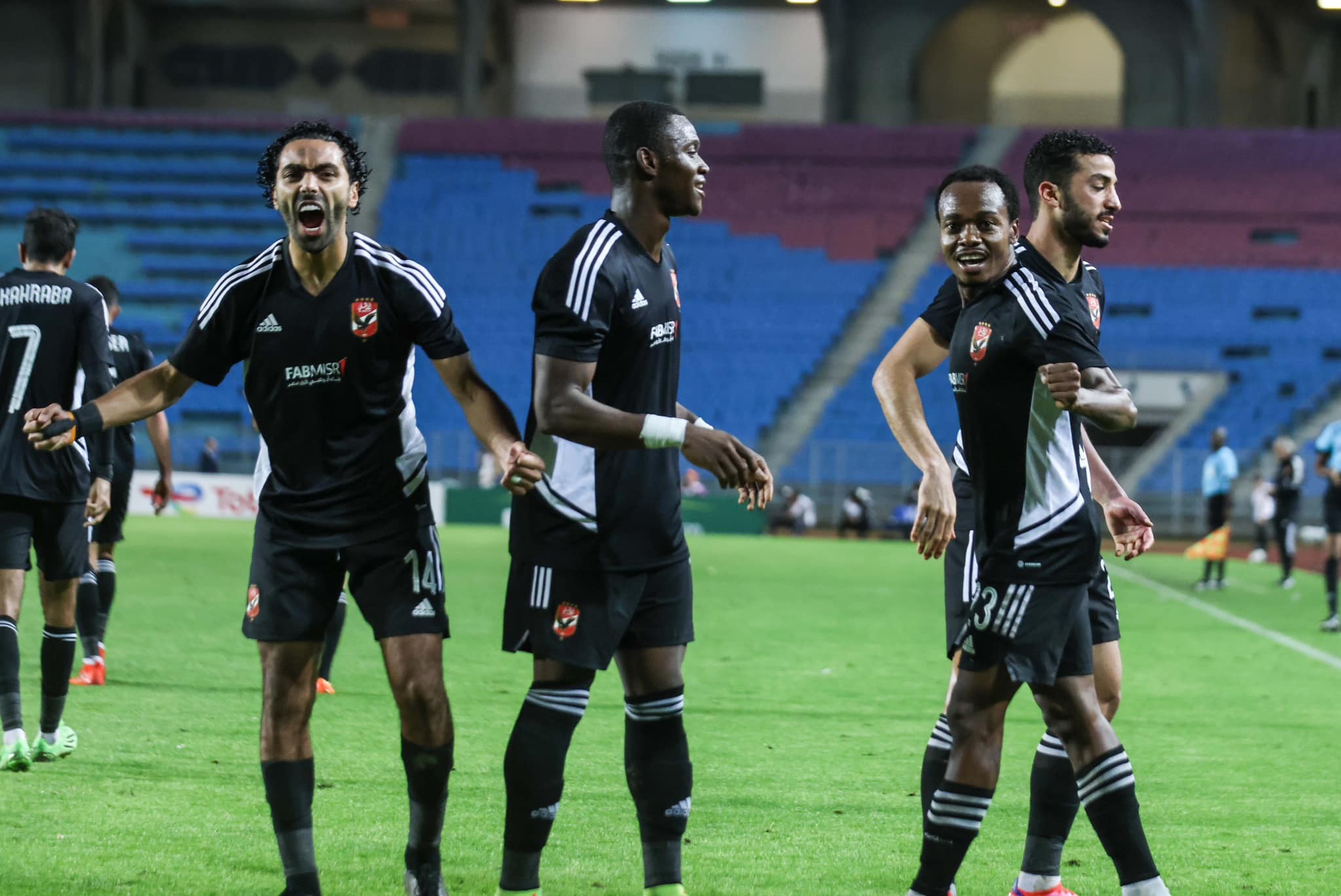 عرضين لرحيل نجم الاهلي نهائيًا الميركاتو الصيفي الجاري