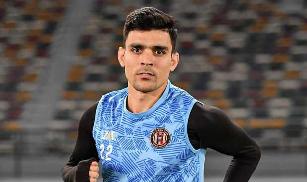 المغربي أشرف بن شرقي لاعب فريق الجزيرة الإماراتي