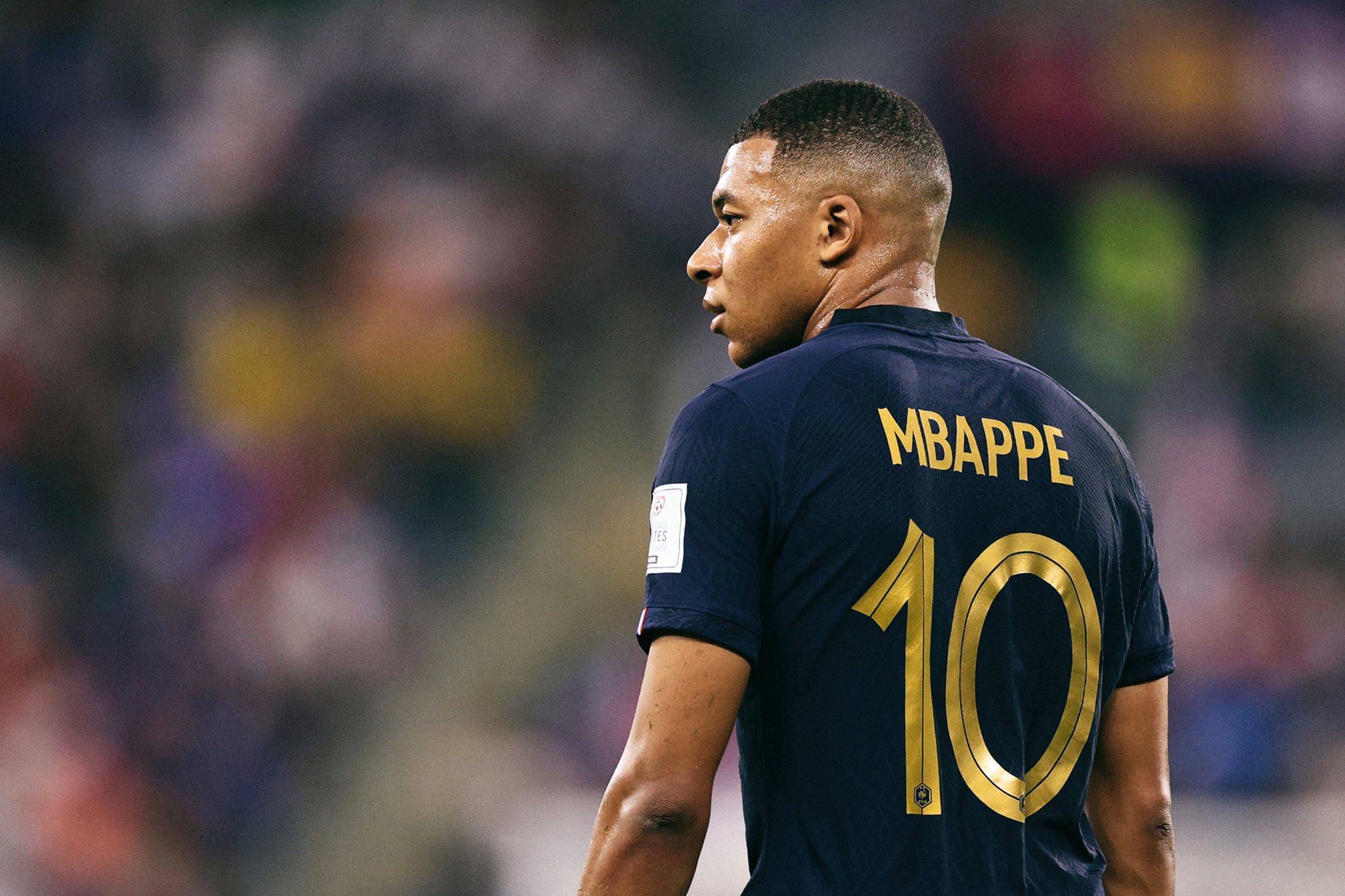 كيليان مبابي لاعب نادي باريس سان جيرمان