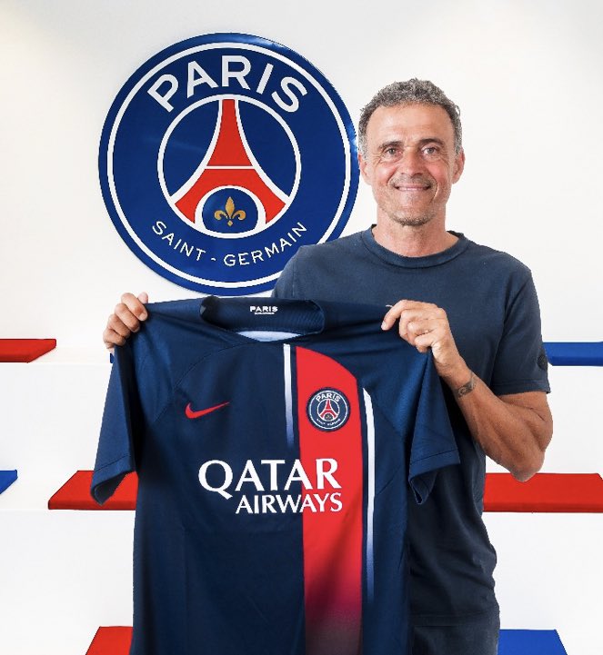 لويس إنريكي مدرب باريس