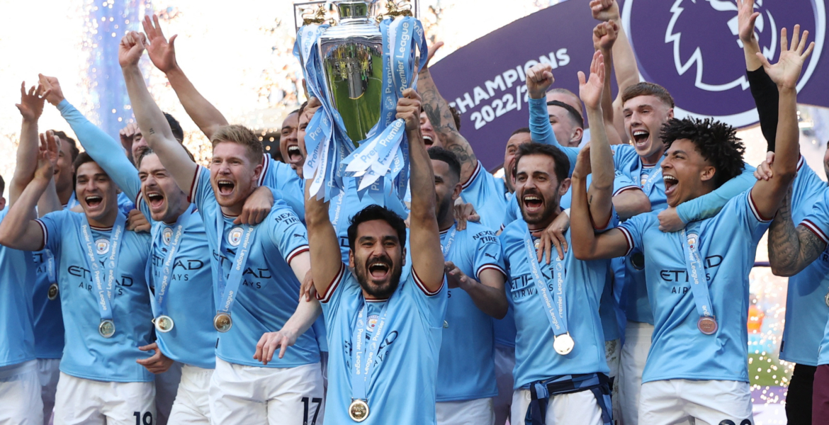 مانشستر سيتي يحسم موقفه من عرض الهلال السعودي لرحيل نجمه الصيف الجاري