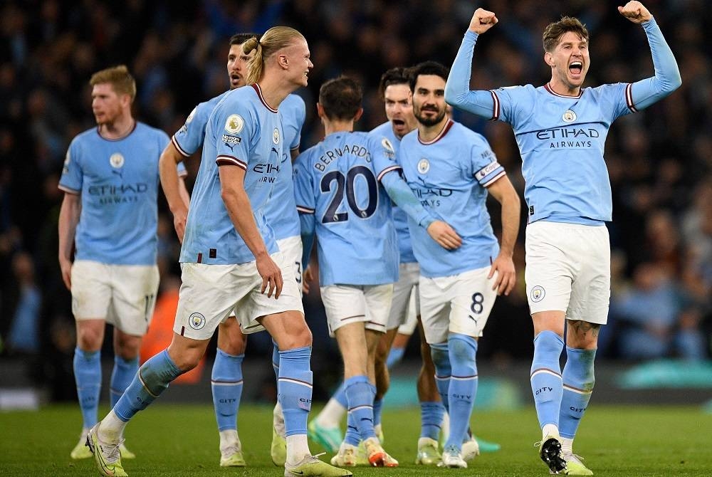 برشلونة يحسم موقفه النهائي بخصوص التعاقد مع نجم مانشستر سيتي