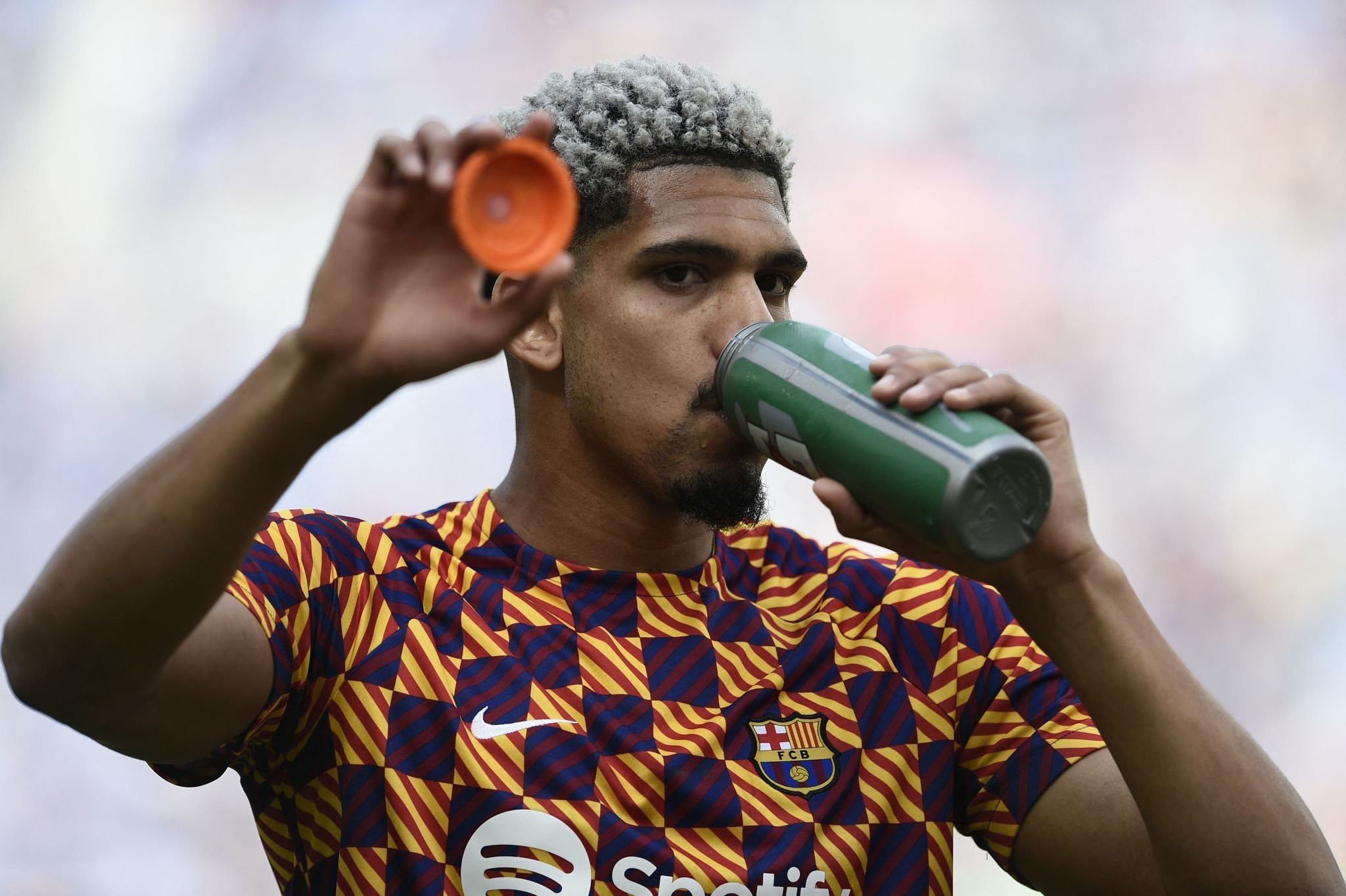 رونالد أراوخو لاعب برشلونة