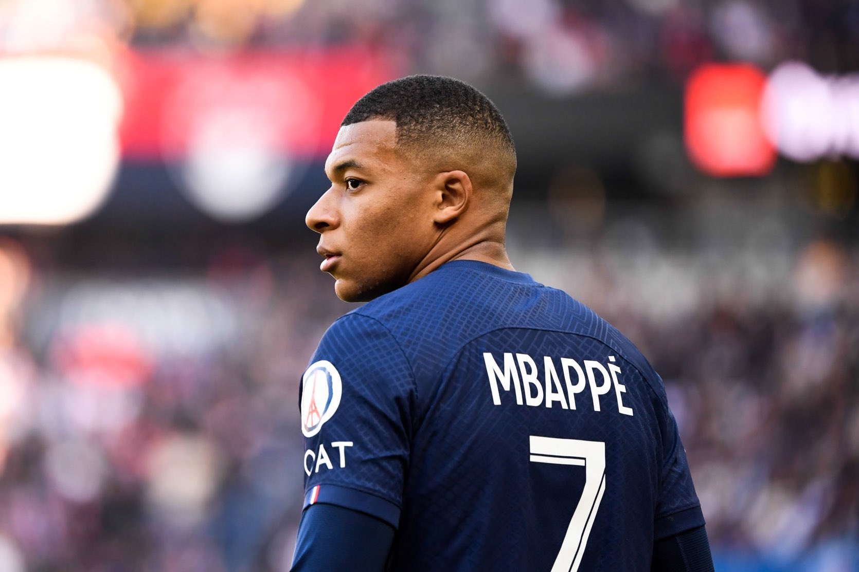 كيليان مبابي لاعب باريس سان جيرمان