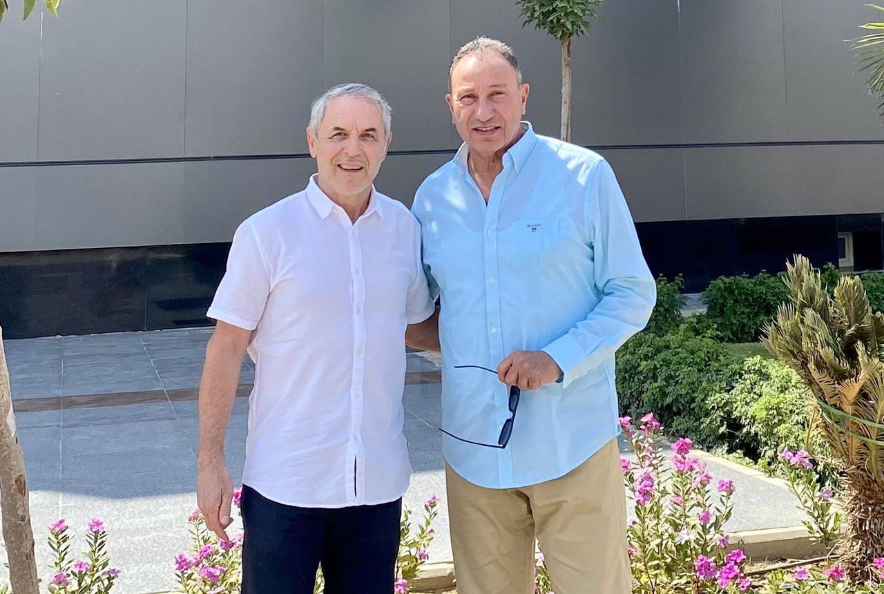 محمود الخطيب وكولر