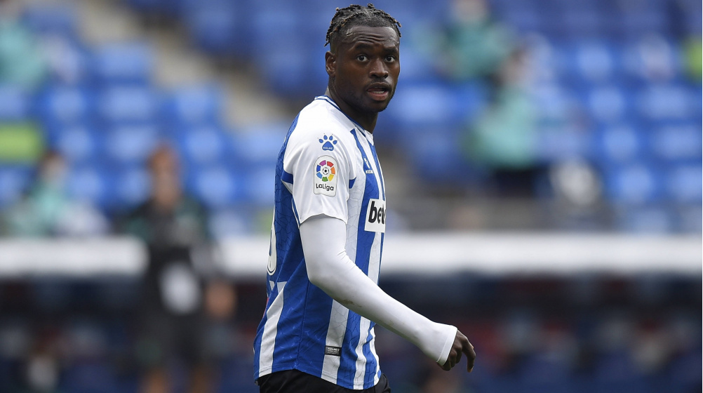 عرض مغري من النادي الاهلي للتعاقد مع مهاجم إسبانيول..ورد اللاعب مفاجأة