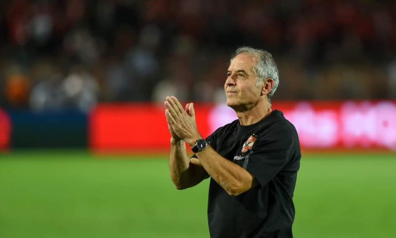 بسبب تدني مستواه..كولر يتوعد نجم الأهلي بوضعه علي دكة البدلاء في المباريات المقبلة