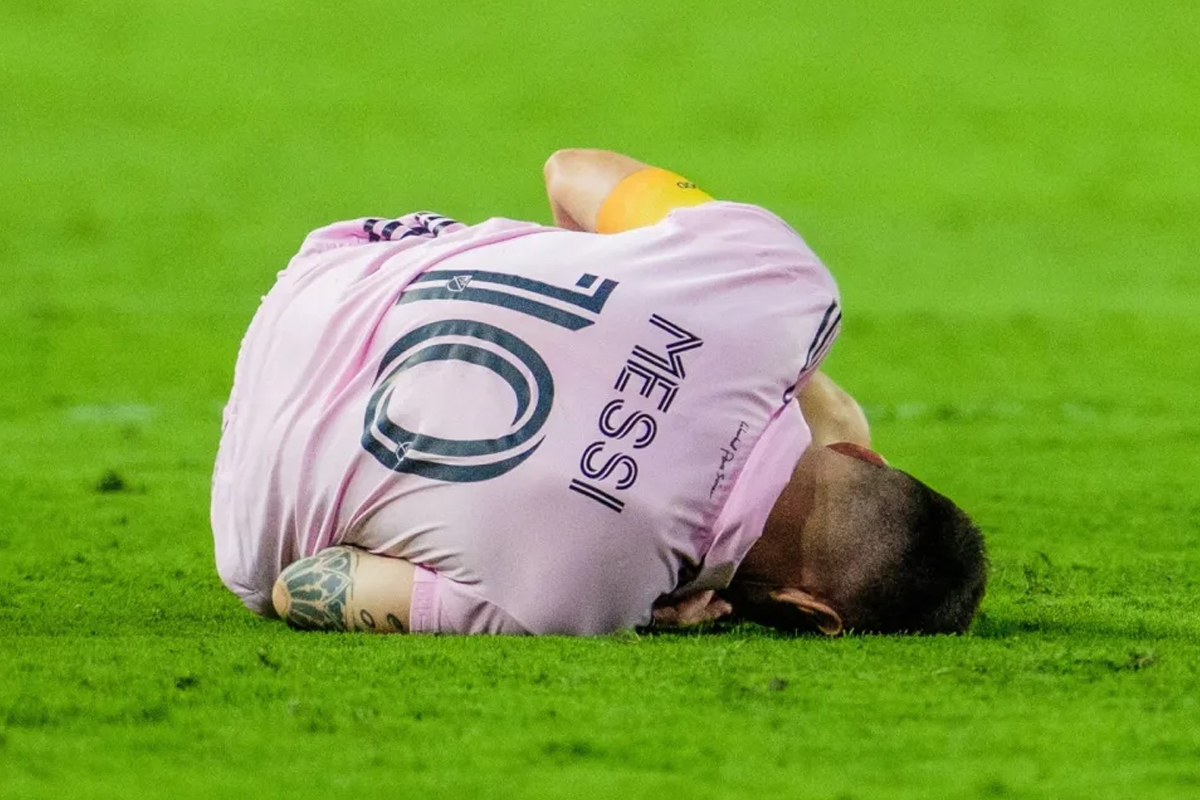 صحيفة أمريكية تكشف عن تفاصيل إصابة ميسي وموقفه من المشاركة مع أنتر ميامي الفترة المقبلة