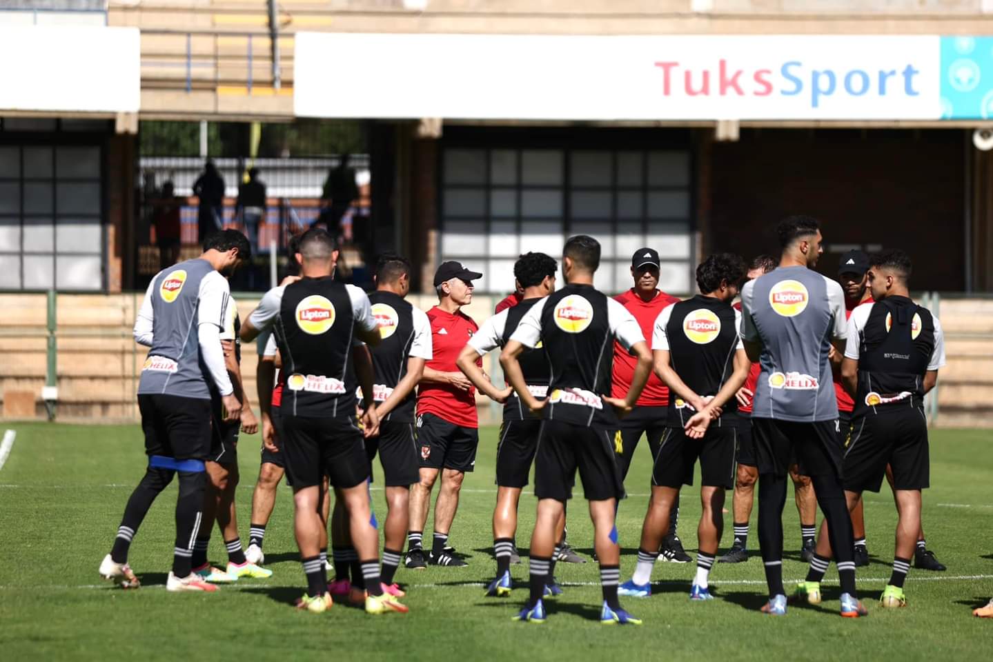 تعرف على برنامج الأهلي اليوم قبل مواجهة صن داونز