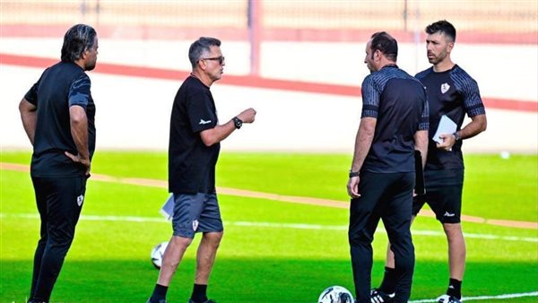 طلب وإشادة.. تفاصيل جلسة أوسوريو مع لاعبي الزمالك قبل مباراة سموحة