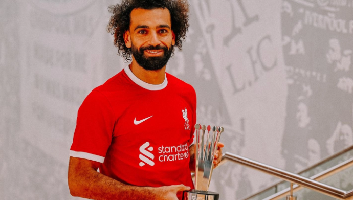 محمد صلاح يفوز بجائزة جديدة في الدوري الإنجليزي