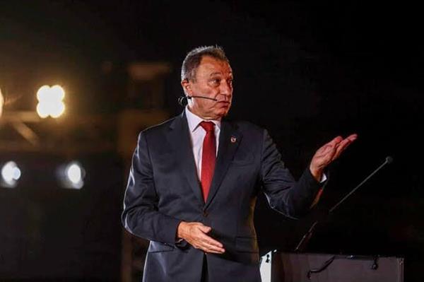 محمود الخطيب رئيس النادي الأهلي