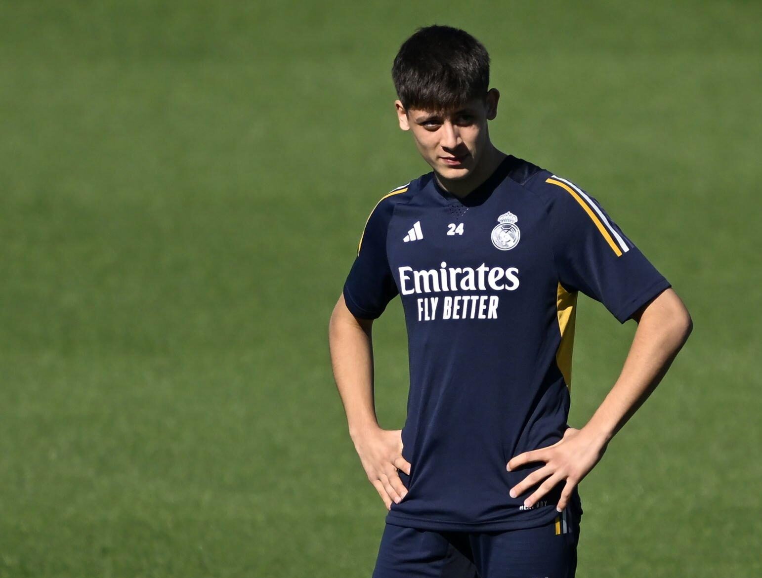 مدرب جولار: لديه إمكانيات أفضل من ميسي ويشبه مودريتش في مدريد