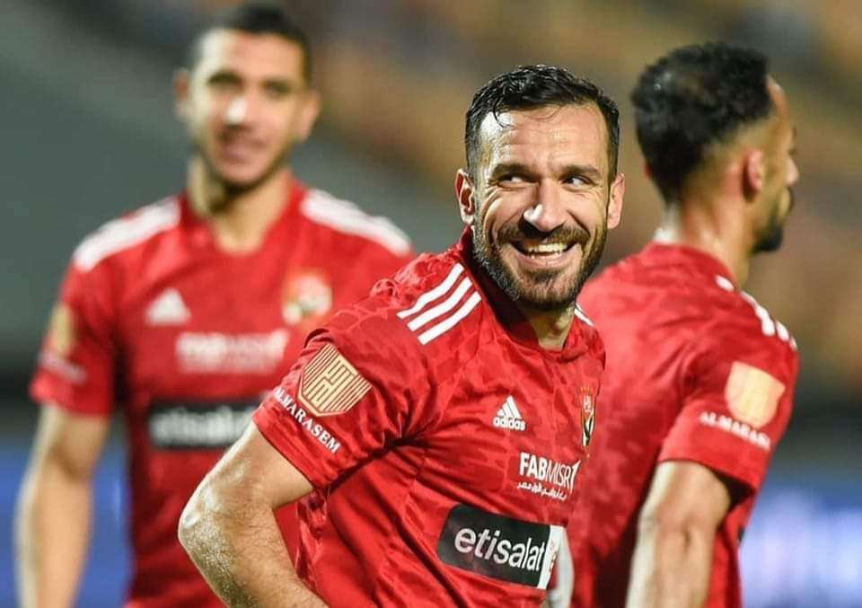 بديلا لعلي معلول..الأهلي يتحرك للتعاقد مع نجم الوداد المغربي يناير المقبل