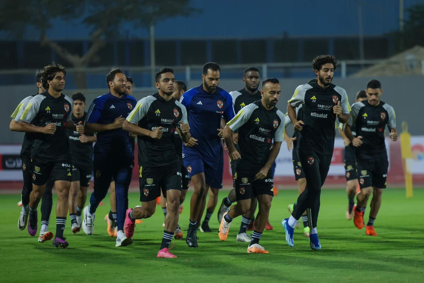 صدمة لكولر..5 غيابات تضرب صفوف الاهلي أمام المقاولون العرب في الدوري