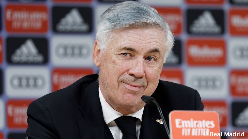 ريال مدريد يحسم موقفه من تجديد عقد أو رحيل أنشيلوتي