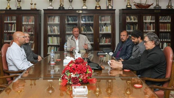 الخطيب يرفض سياسة "لي الذراع" ويرحب برحيل أي لاعب عن الأهلي