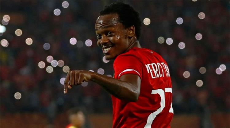 بيرسي تاو ينافس نجم بيراميدز على جائزة أفضل لاعب بأفريقيا