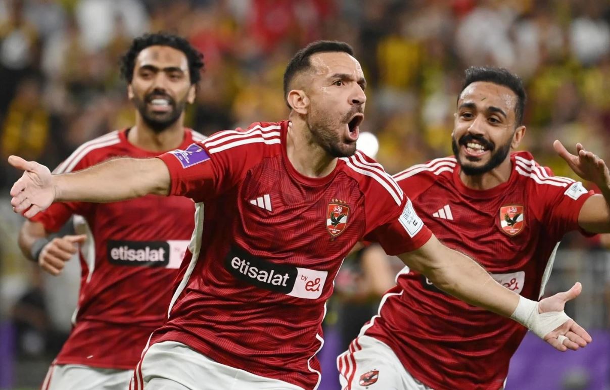 بجوار تريزيجيه..نجم الاهلي علي أبواب الرحيل إلي الدوري التركي يناير المقبل