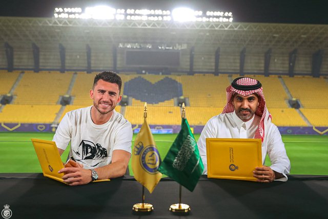 لابورت: الحياة سئية في السعودية واللاعبين غير راضيين ولا يعتنون بنا