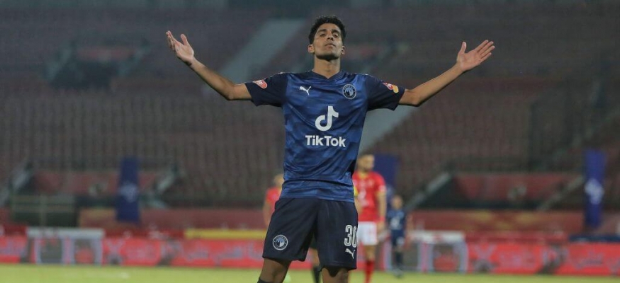 إبراهيم عادل يقترب من الرحيل عن بيراميدز بعد الخروج الأفريقي