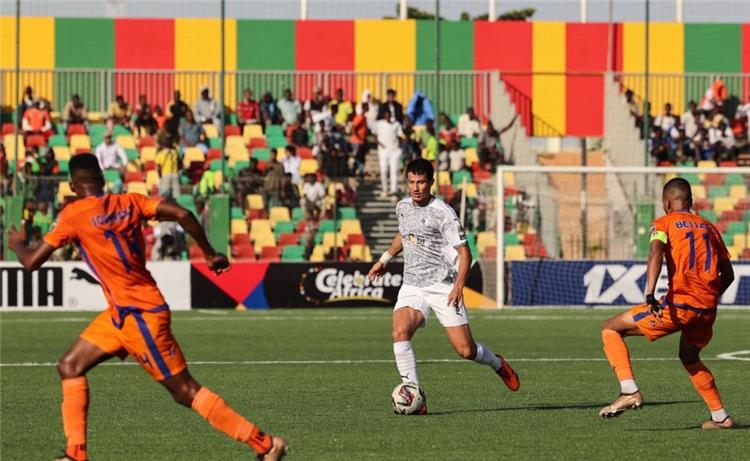 الكشف عن موعد وحكام مباراة بيراميدز ونواذيبو في أفريقيا