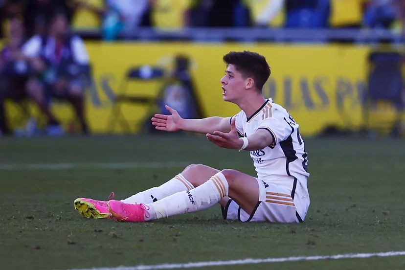 3 طلبات من ريال مدريد إلى جولار لتحسين مستواه