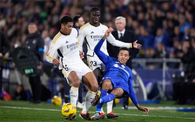 عقوبة بيلينجهام بعد حادثة جرينوود وموقف رابطة الدوري الإسباني