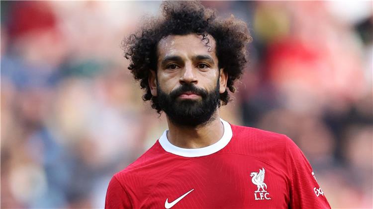 محمد صلاح يرد على أنباء رحيله بنهاية الموسم الجاري