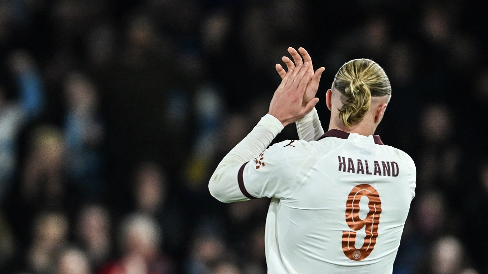 هالاند: سأستمر في تضييع الفرص وميسي الأفضل على الإطلاق