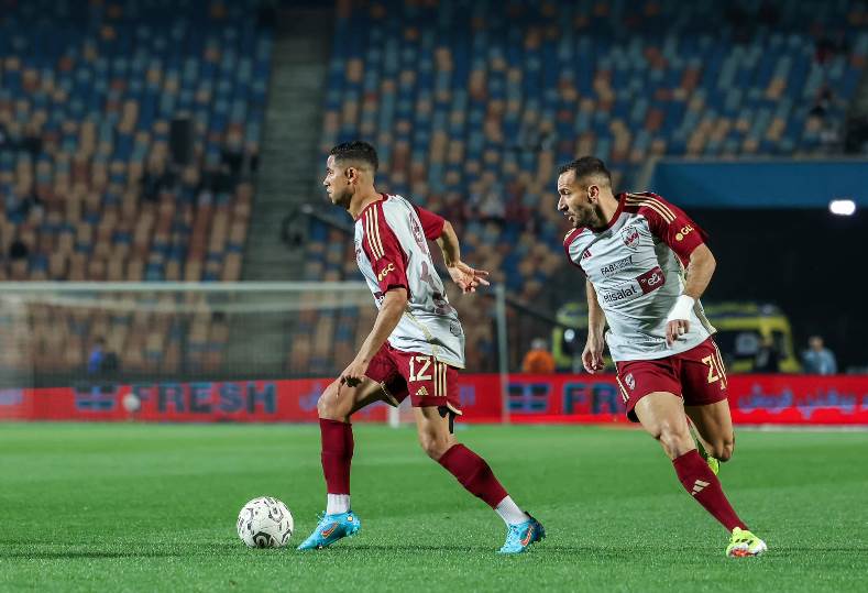 صدمة للخطيب..نجم الأهلي يكشف عن شروطه لتجديد عقده خلال الصيف المقبل