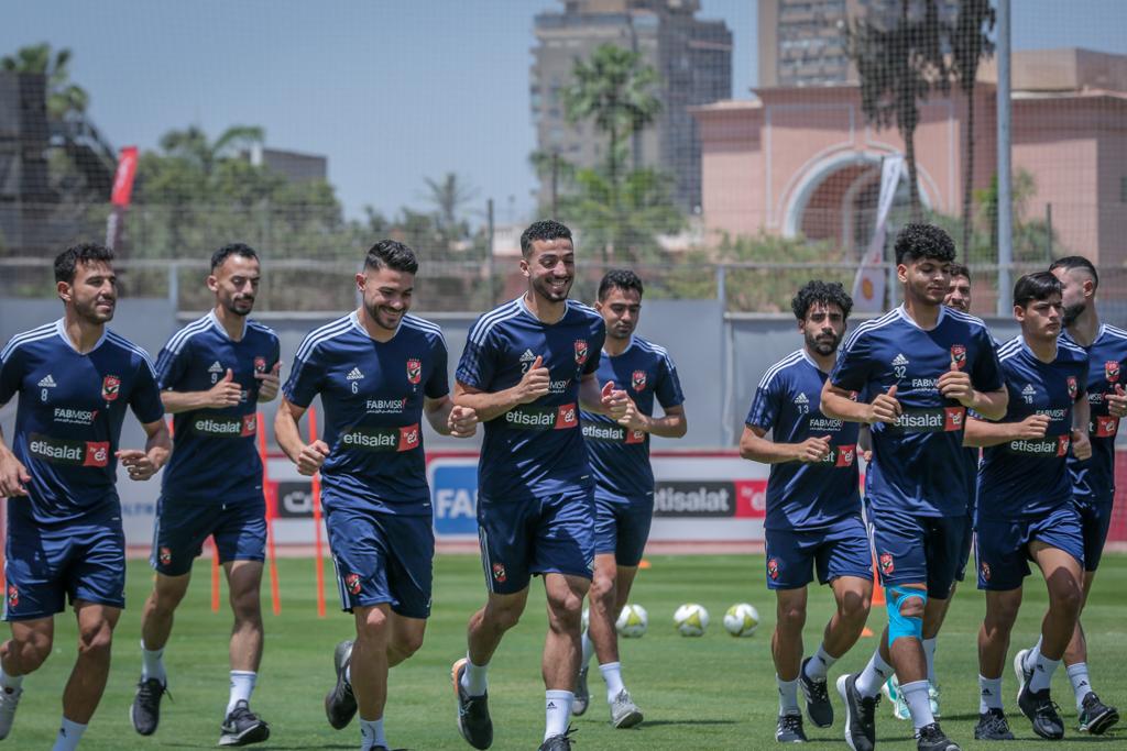 بتوصية من كولر..الأهلي يتحرك للتعاقد مع نجم الدوري الجزائري