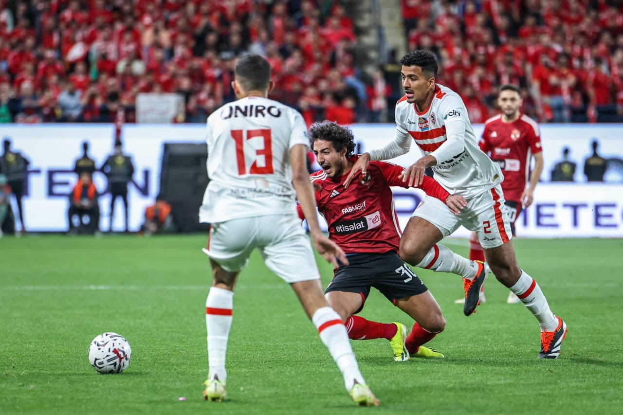 اتحاد الكرة يفجر مفاجأة بشأن عقوبات نهائى كأس مصر بين الأهلى والزمالك