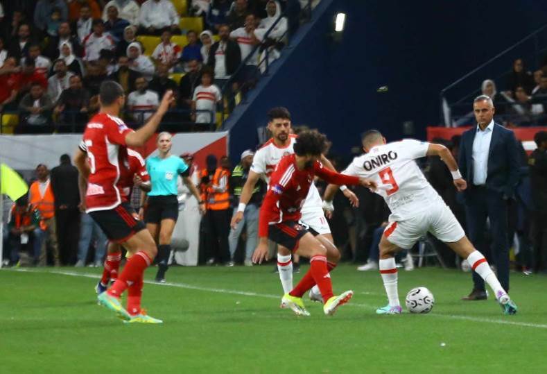 خبير تحكيمي يكشف حقيقة أحقية الزمالك في ركلة جزاء أمام الأهلي في مباراة اليوم بالدوري الممتاز