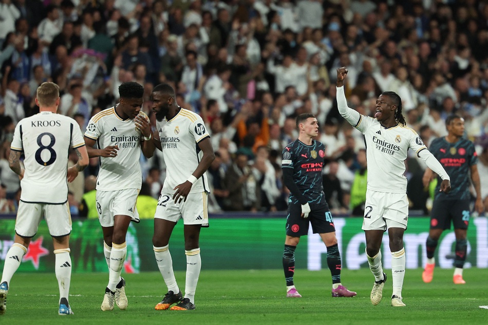 لاعبو ريال مدريد أبلغوا بيريز بالمدرب الجديد للملكي